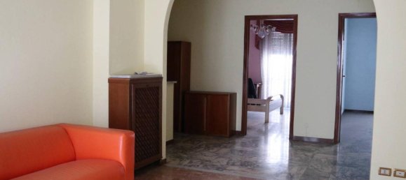 Квартира с 3 комнатами в Турин, Италия № 111160 2