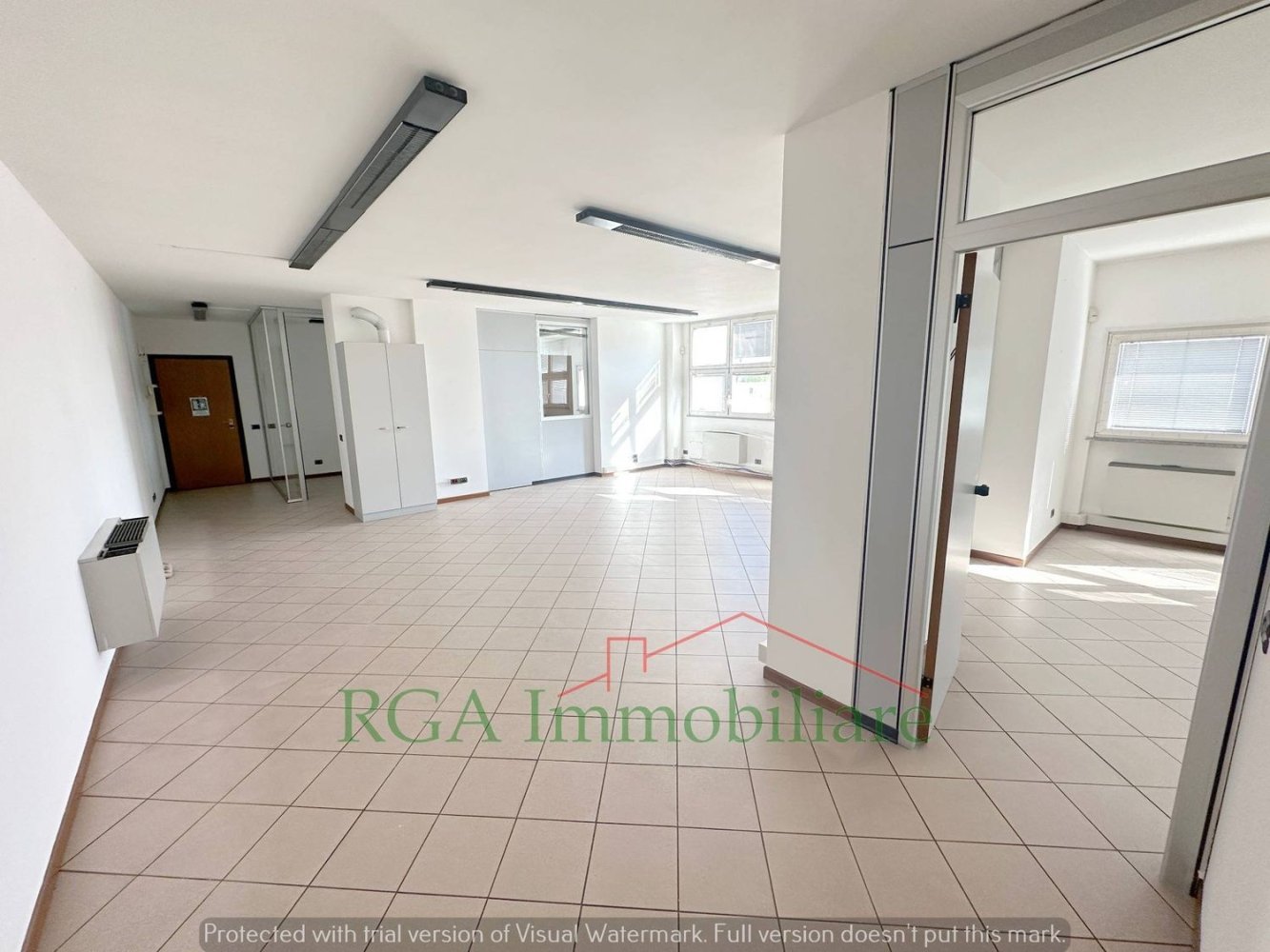 Oficina en Grassobbio, Italy 115 m² No. 392165