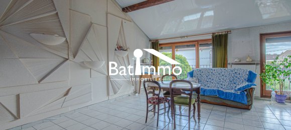 2 bedrooms Duplex in Cuvry, France No. 275662 3