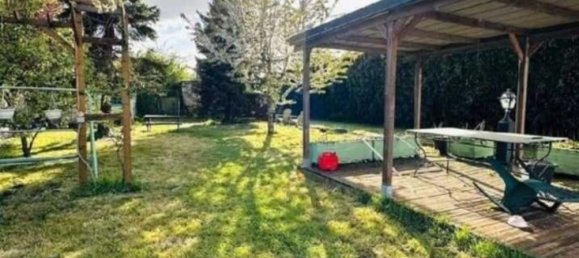 Дом с 4 спальнями в Брюе-ла-Бюисьер, Франция № 251527 2