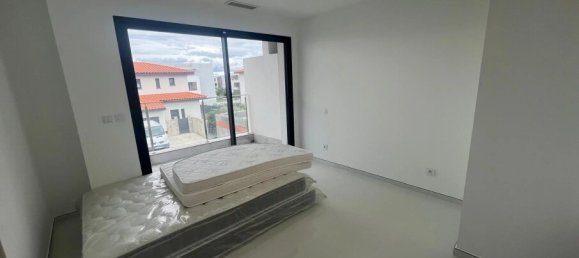 3 Schlafzimmer Villa in Perpignan, France, Nr. 325004 2