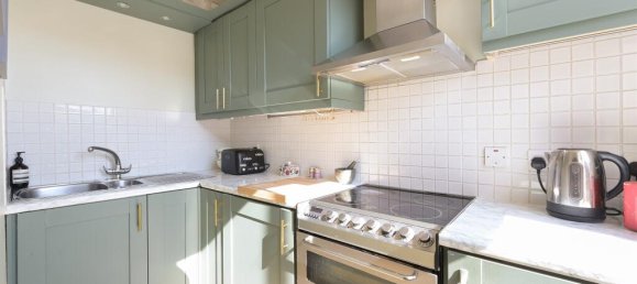 1 bedroom Apartment in Surbiton, United Kingdom No. 9972 2