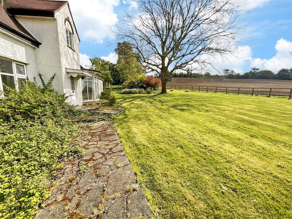 Дом с 4 спальнями в Эссекс, Великобритания № 3958