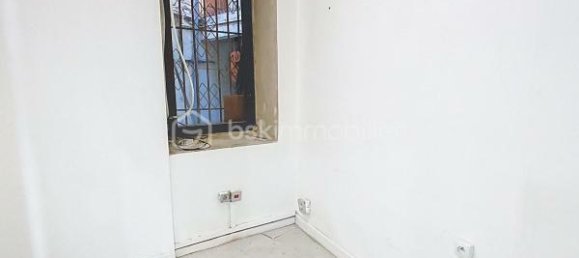 59m² Commercial property in Nimes, France No. 297497 5