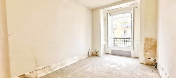 Apartamento de 2 dormitorios en Courbevoie, France No. 165459 4