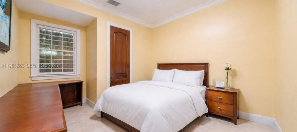 8 dormitorios villa en venta en Miami, Miami-Dade, Florida, USA № 615614 3