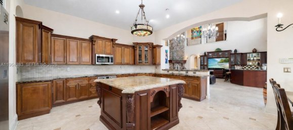 8 dormitorios villa en venta en Miami, Miami-Dade, Florida, USA № 615614 17