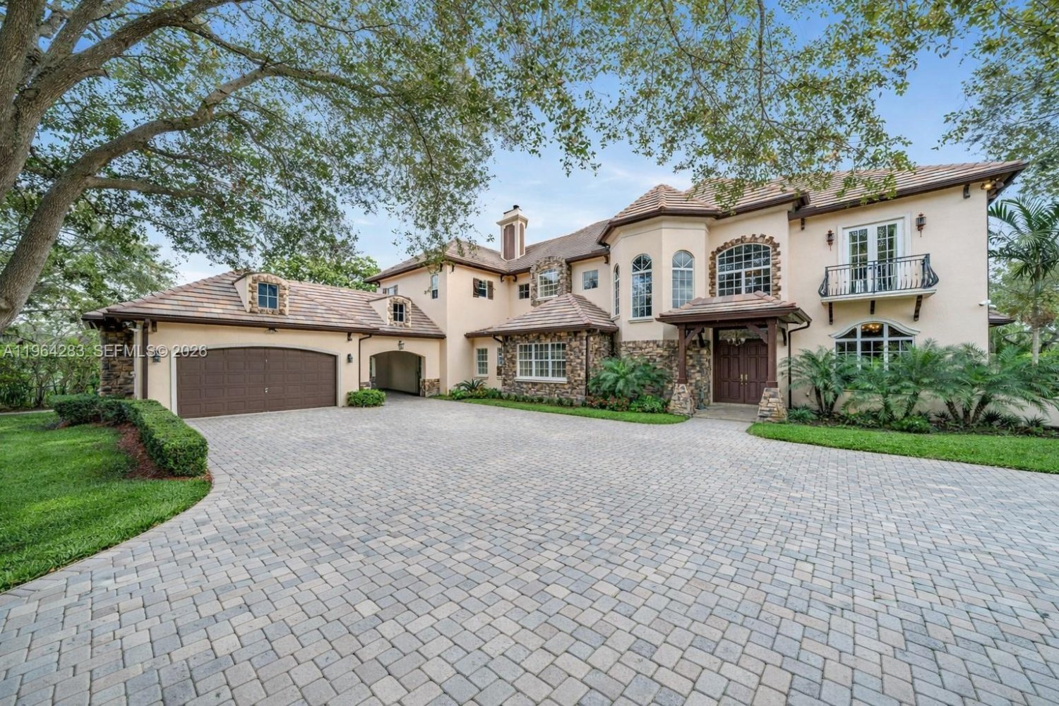 8 dormitorios villa en venta en Miami, Miami-Dade, Florida, USA № 615614