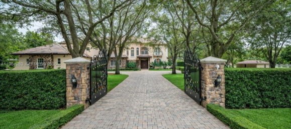 8 dormitorios villa en venta en Miami, Miami-Dade, Florida, USA № 615614 29
