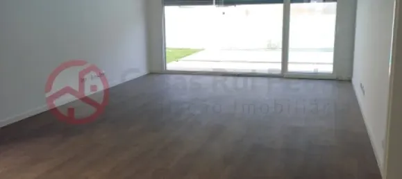 Casa de 3 dormitorios en Corroios, Portugal No. 77848 87