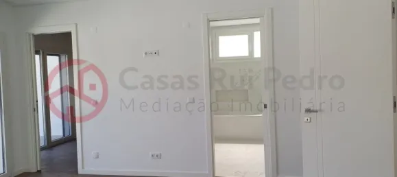 Casa de 3 dormitorios en Corroios, Portugal No. 77848 175