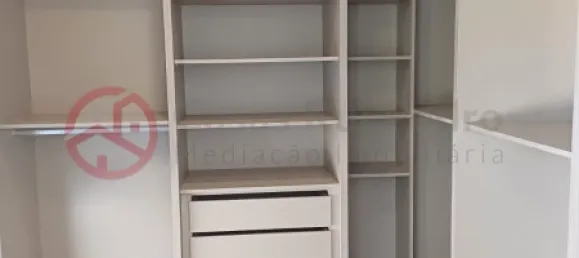 Casa de 3 dormitorios en Corroios, Portugal No. 77848 137