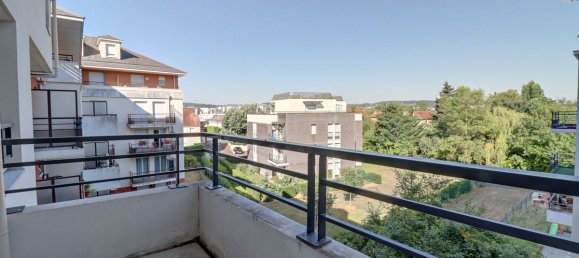 1 bedroom Apartment in Carrieres-sous-Poissy, France No. 170550 2