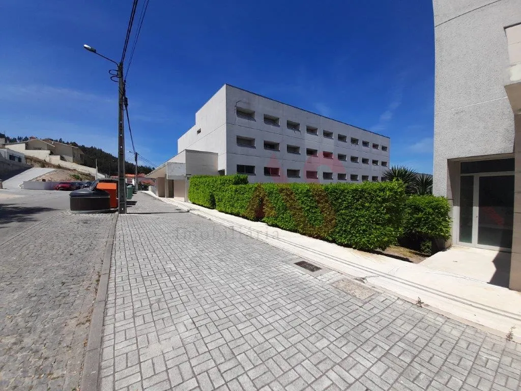 Commercial property in Vizela, Portugal No. 30754