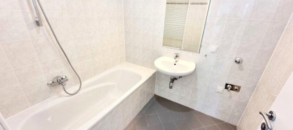 2 rooms Apartment in Hernals, Austria No. 194987 22