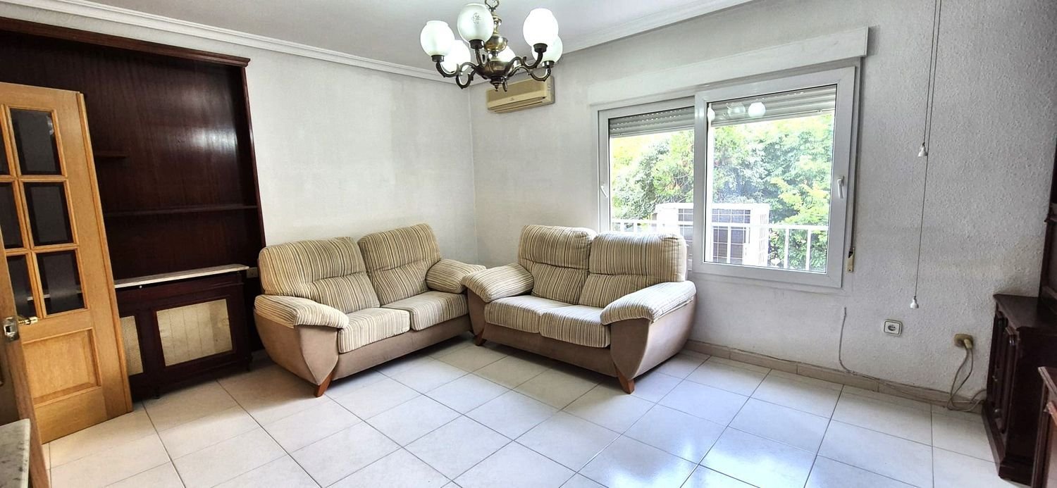 3 bedrooms Apartment in Badajoz, Spain No. 281715