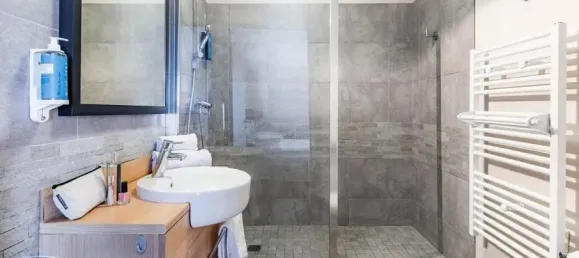 Квартира с 2 комнатами в Реймс, Франция № 42404 4