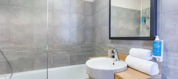 Квартира с 2 комнатами в Реймс, Франция № 42404 3