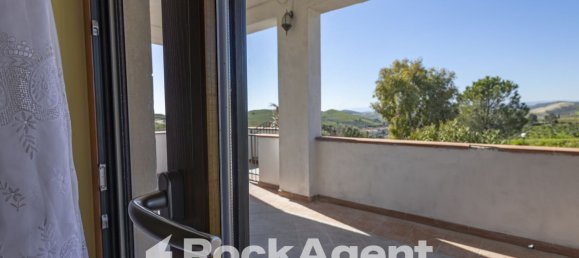 7-Zimmer Villa in Simeri Crichi, Italy, Nr. 179806 24