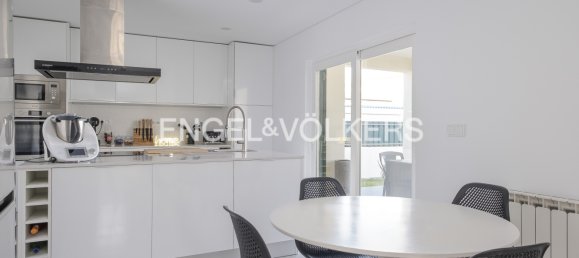 5 bedrooms House in Setubal, Portugal No. 14185 17