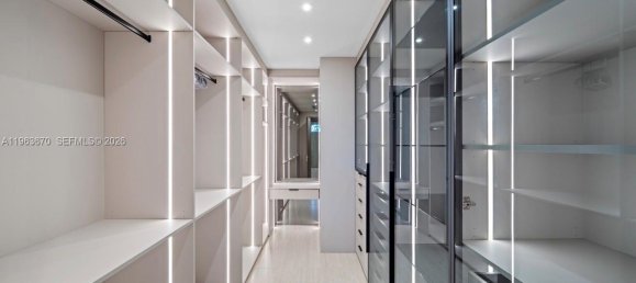 8 Schlafzimmer Villa in Miami, USA, Nr. 614441 28