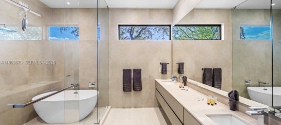 8 Schlafzimmer Villa in Miami, USA, Nr. 614441 30