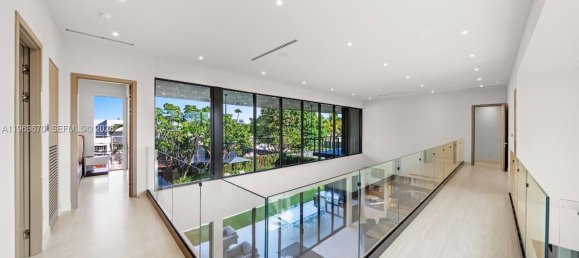 8 Schlafzimmer Villa in Miami, USA, Nr. 614441 23