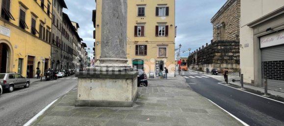 2 rooms Commercial property in Florence, Italy No. 331247 10