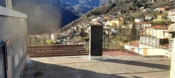 3-salle Maison à Rezzo, Italy No. 87002 10