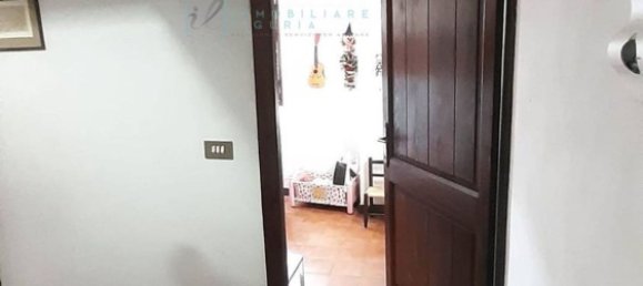 3-salle Maison à Rezzo, Italy No. 87002 8