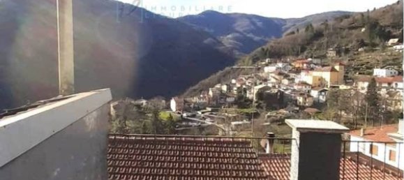 3-salle Maison à Rezzo, Italy No. 87002 11