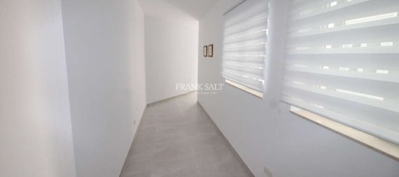 2 bedrooms Apartment in Mosta, Malta No. 10363 8