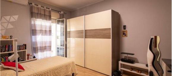 Дом с 4 спальнями в Сиракузы, Италия № 280157 2