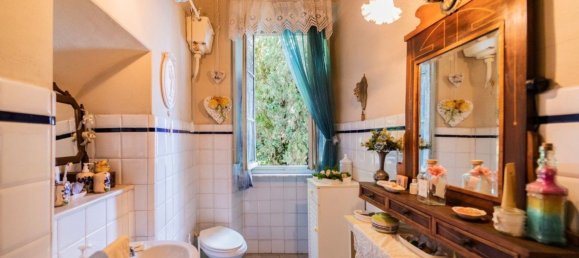 26 غرف نوم فيلا في Capannori, Italy رقم 369760 29