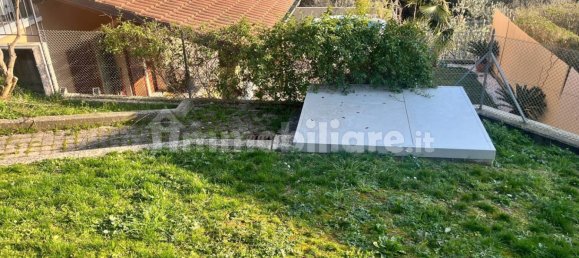 4 bedrooms Apartment in Urbino, Italy No. 64491 2