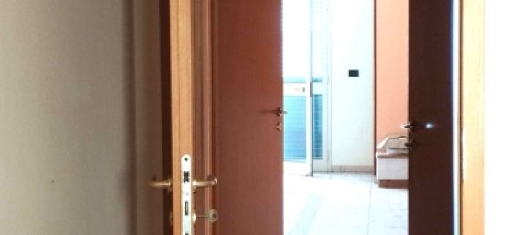 Квартира с 3 комнатами в Ugento, Италия № 127958 12