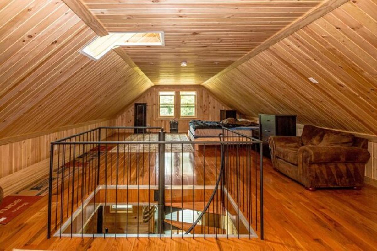 Studio in Guildhall, USA No. 441570