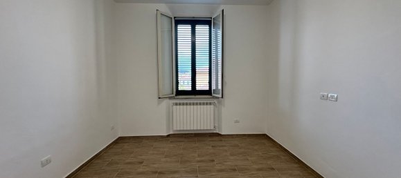 3 bedrooms Apartment in Piombino, Italy No. 381764 9