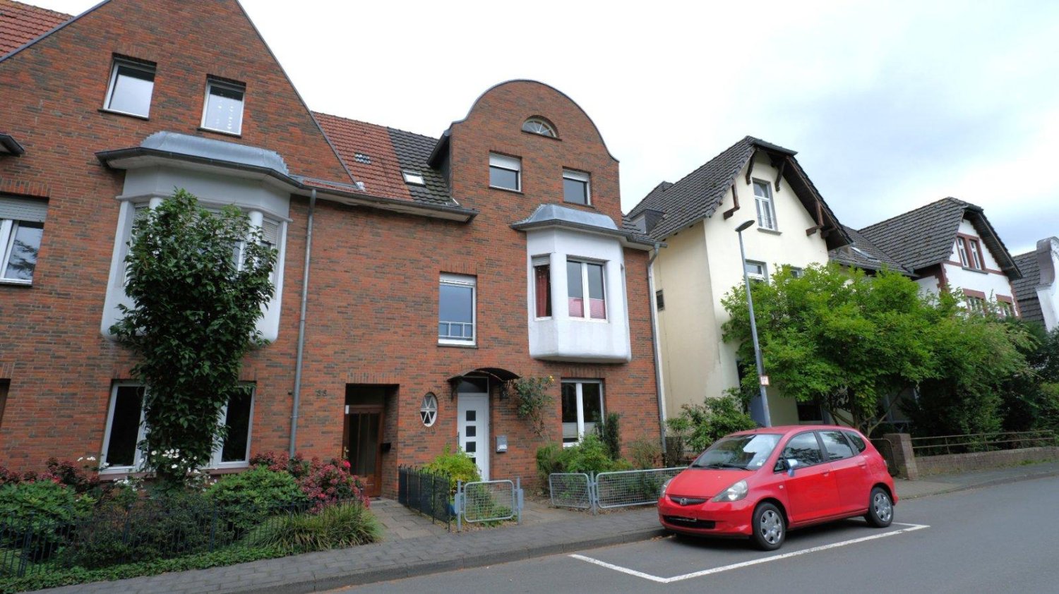 Таунхаус с 4 спальнями в Клеве, Германия № 304204