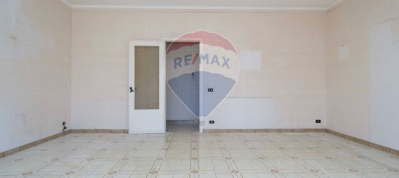 Apartamento de 5 habitaciónes en Misterbianco, Italy No. 303148 8