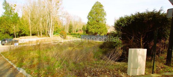  Land in Epernon, France No. 39431 2