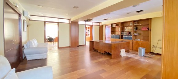 9 غرف نوم مكتب في Marbella, Spain رقم 150830 11