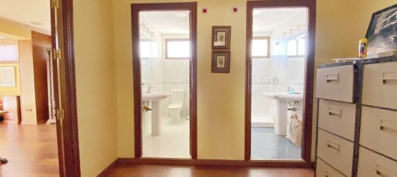 9 غرف نوم مكتب في Marbella, Spain رقم 150830 9