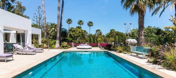 5 Schlafzimmer Haus in Estepona, Spain, Nr. 105632 2