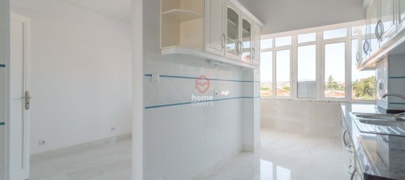 3 bedrooms Apartment in Cascais, Portugal No. 66837 10