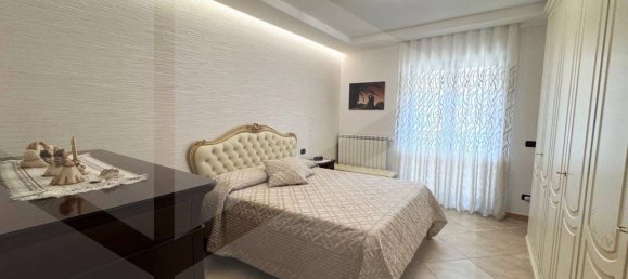 3 rooms Apartment in Noicattaro, Italy No. 30504 32