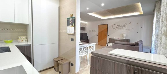 3 rooms Apartment in Noicattaro, Italy No. 30504 8