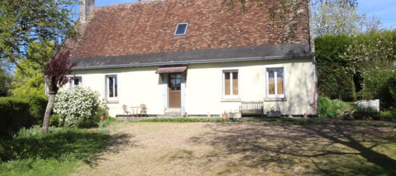 Casa de 3 dormitorios en Lucay-le-Male, France No. 75086 10