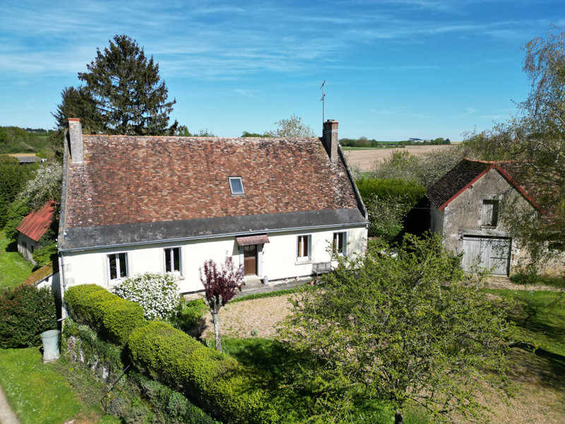 Casa de 3 dormitorios en Lucay-le-Male, France No. 75086