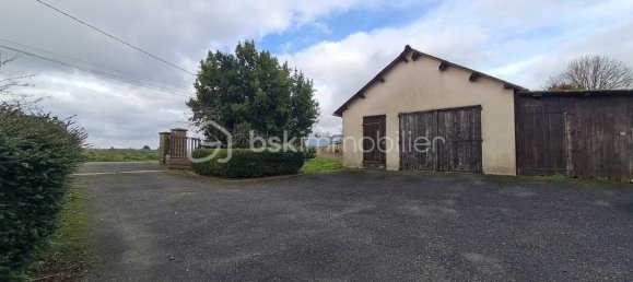 2 bedrooms House in Humbligny, France No. 68799 13